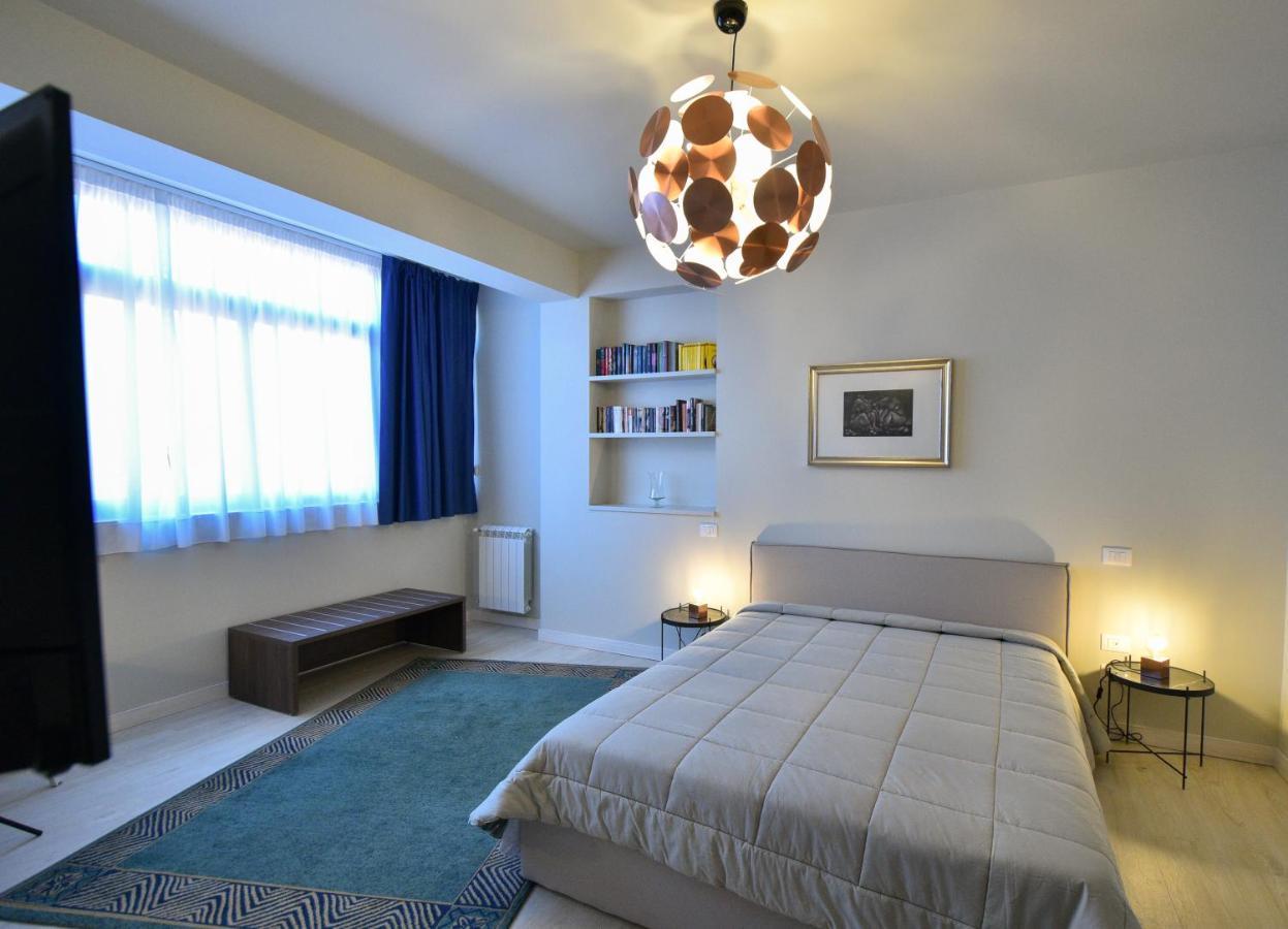 アグリジェント Parnasus Bed & Breakfast エクステリア 写真